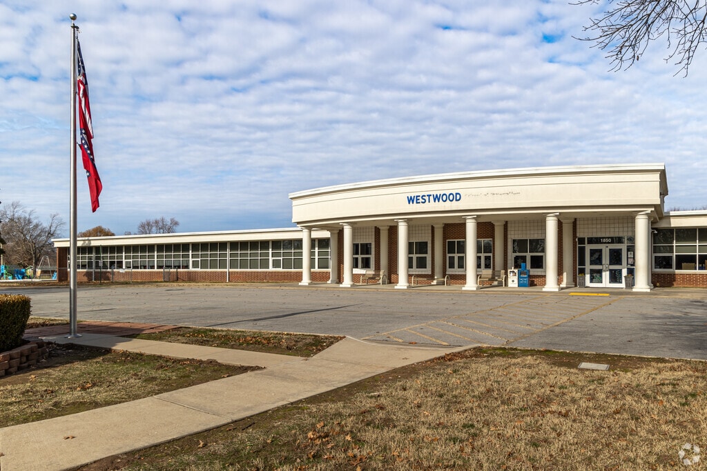 Westwood Elementary School is a public school located in Springdale.