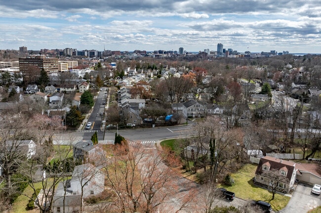Mid Ridge is minutes away from downtown Stamford.