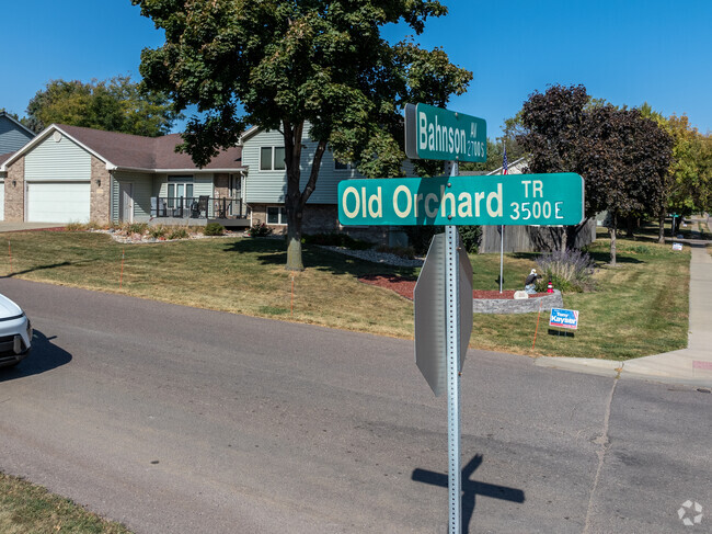 Old Orchard is 3 miles from downtown Sioux Falls and has its own distinctive neighborhood feel.