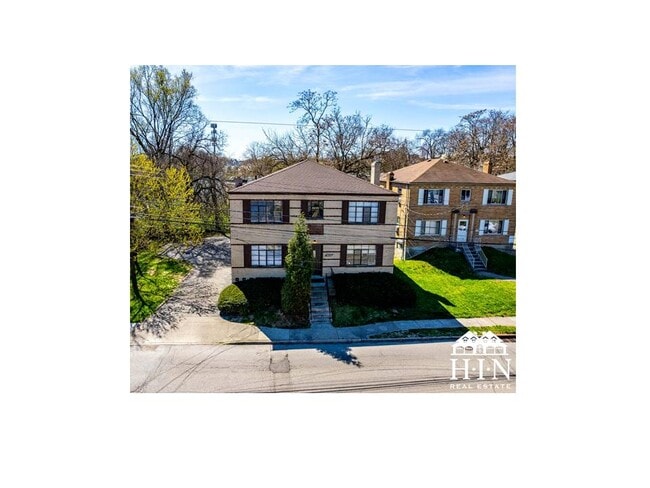 2553 Williams Ave unit 1, Cincinnati, OH 45212 - photo 2