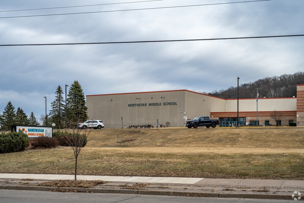 Northstar Middle School has a 13 to 1 student-teacher ratio.