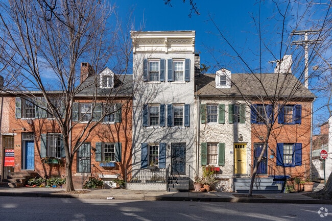 Mount Vernon has a variety of row homes to choose from.