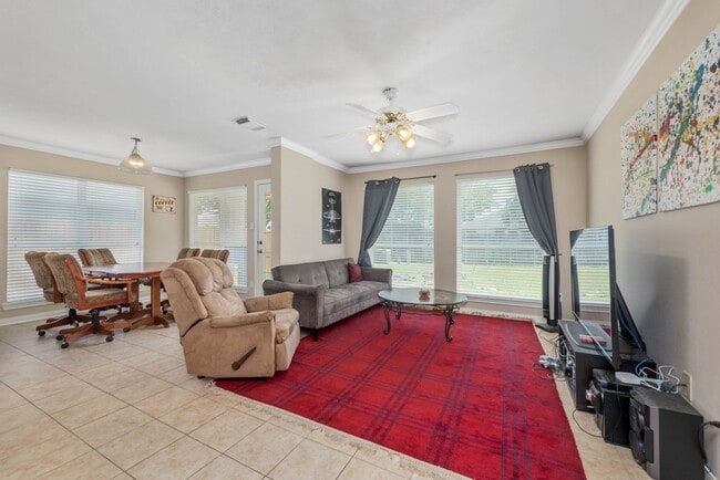 407 Pronghorn Loop, College Station, TX 77845 - photo 3