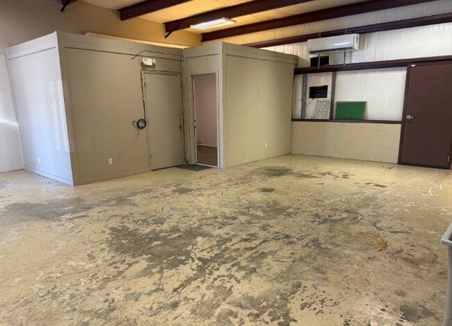 1251 Bordelon Rd, Breaux Bridge, LA 70517 - photo 4