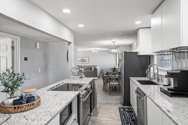 2764 N Warren Ave unit ID1048811P, Tucson, AZ 85719 - photo 2