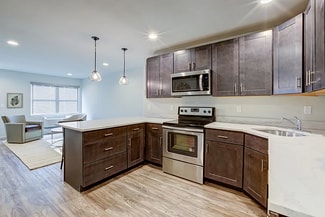 800 Cassata Dr, Copiague, NY 11726
