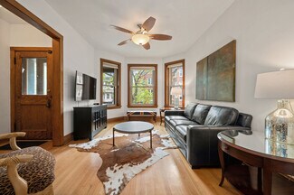 1419-1 W Argyle St Unit 1, Chicago, IL 60640