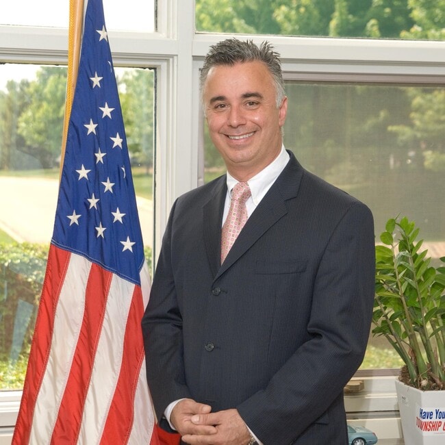 Agent Photo