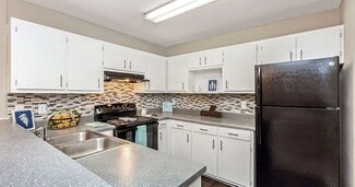 4150 Arkwright Rd, Macon, GA 31210