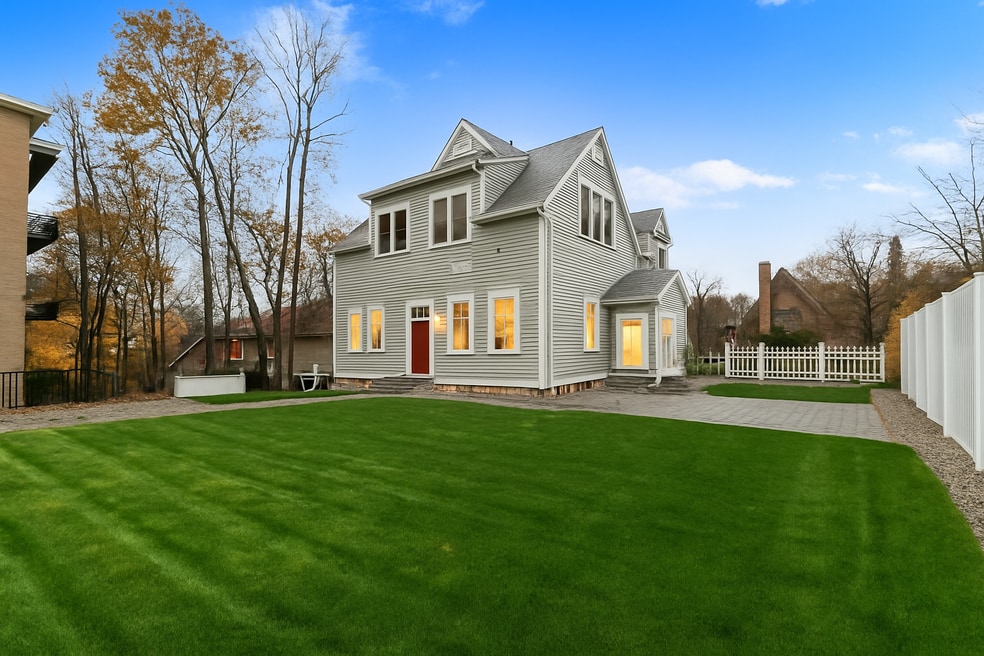 14 Newell Rd unit 1, Brookline, MA 02446 - photo 1