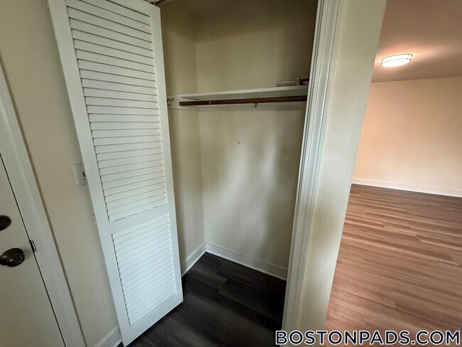 42 Worthen Rd unit A1, Lexington, MA 02421 - photo 3