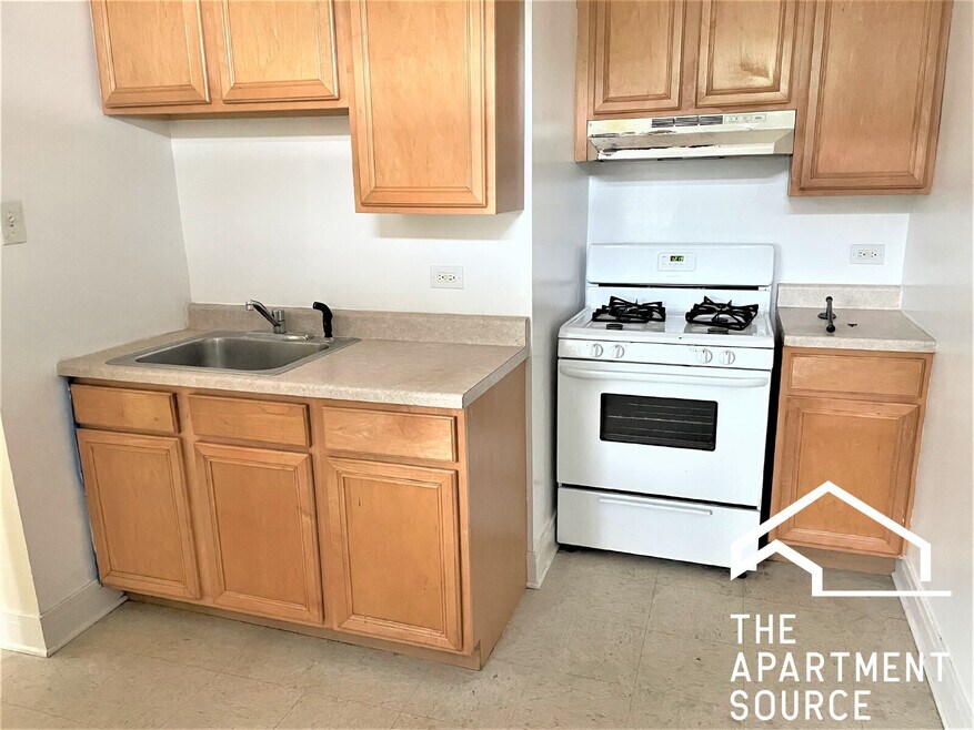 4411 N Kenneth Ave unit 3A, Chicago, IL 60630 - photo 1