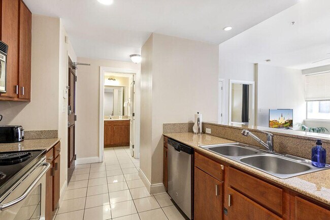 925 Common St unit ID1267017P, New Orleans, LA 70112 - photo 6