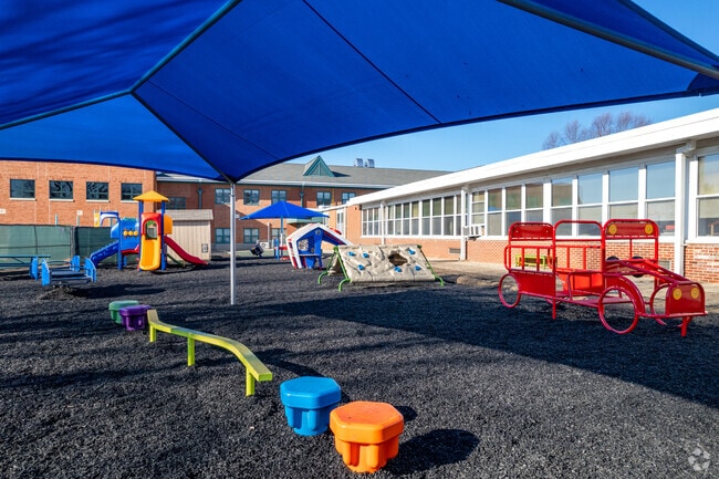 Howard R Yocum School