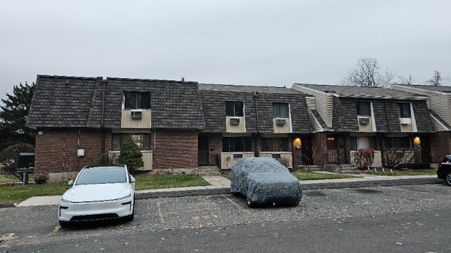 266 High Path Rd, Windsor, CT 06095 - photo 2