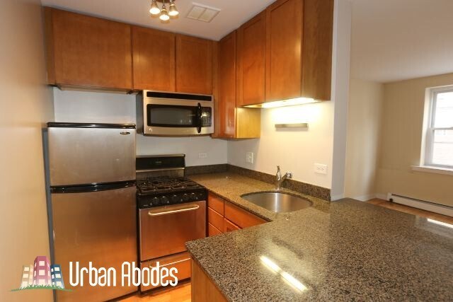637 W Wrightwood Ave unit A06C, Chicago, IL 60614 - photo 2