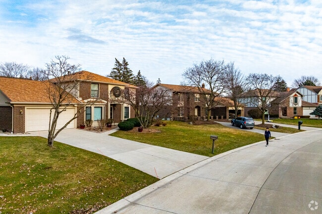 There is a wide array of architectural styles found in Auburn Hills
