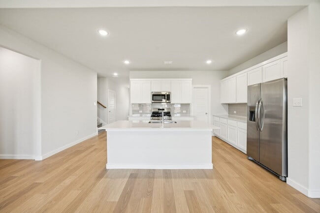 9456 Wild West Way, Crowley, TX 76036 - photo 3