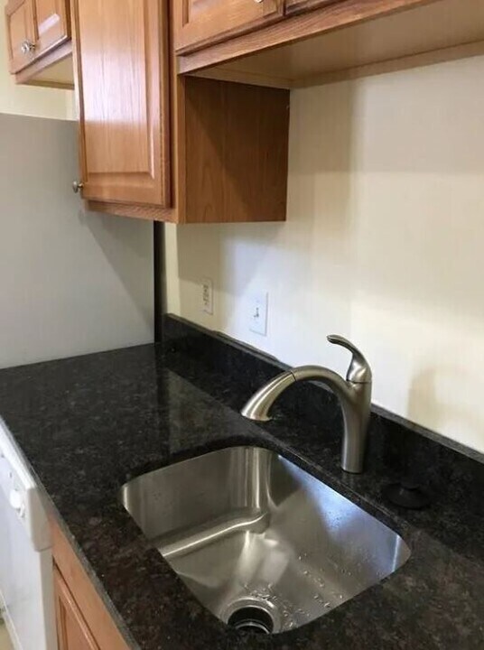 13 Dudley St unit 1, Cambridge, MA 02140 - photo 3