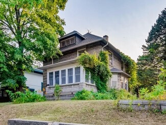 245 Hamline Ave S, Saint Paul, MN 55105