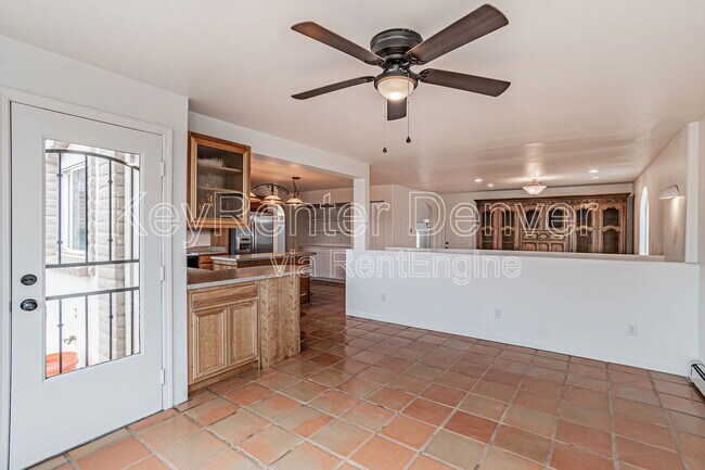 990 Beech St, Golden, CO 80401 - photo 4