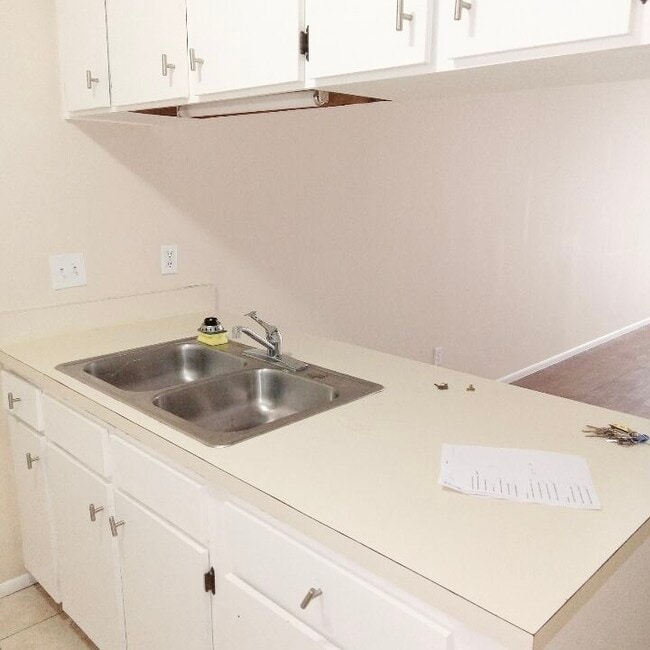 5370 SE 30th Place unit D, Ocala, FL 34480 - photo 5