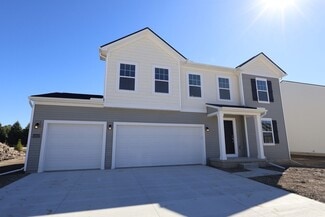 54822 Heron Cir, Chesterfield, MI 48047