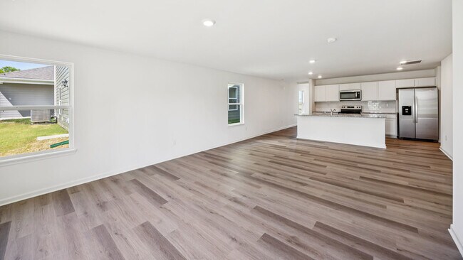 800 Hailey Dr unit 37704176, Jeffersonville, IN 47130 - photo 5