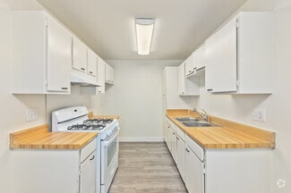 1100 N Orange St, Riverside, CA 92501