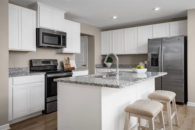 602 Susan St, Portsmouth, VA 23701 - photo 2