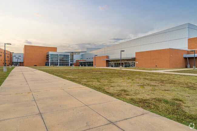 Maumelle High is a public high school serving the Maumelle, AR neighborhood.