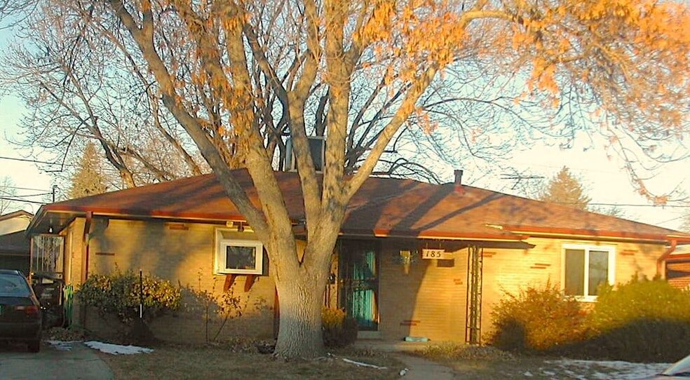 185 Emerald St, Broomfield, CO 80020 - photo 1