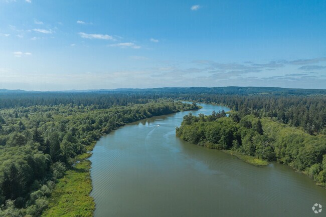 With access to open space, wooded areas, and the Chehalis River, Central Park is wonderful.