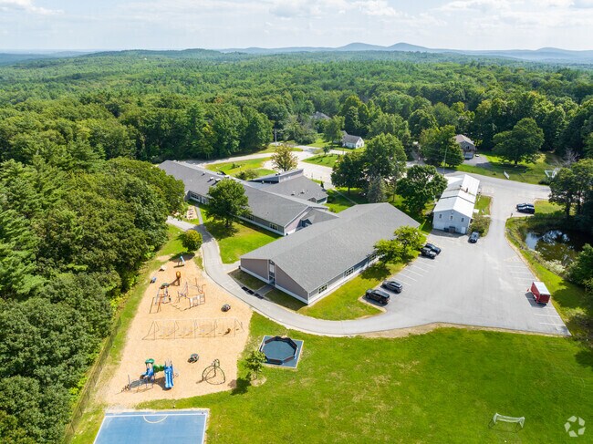 Dunbarton Elementary School in Dunbarton serves grades K-5.