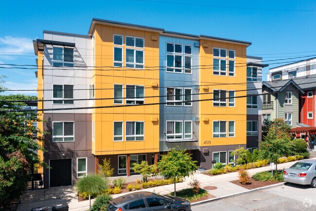 The Courtyard, Seattle, WA 98105 - photo 5