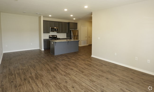 2 bedroom /Dining area