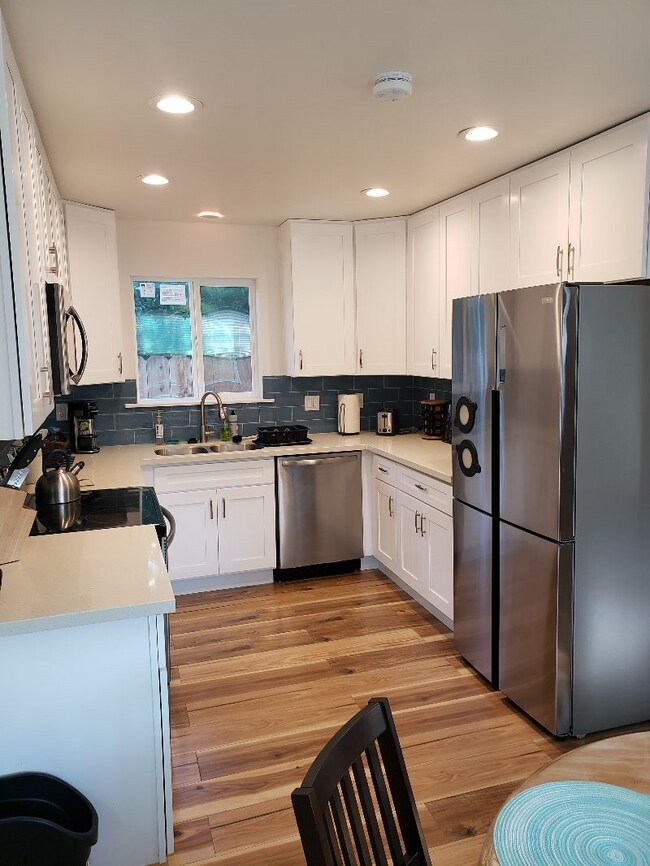 1152 17th Ave unit 1152A, Redwood City, CA 94063 - photo 6