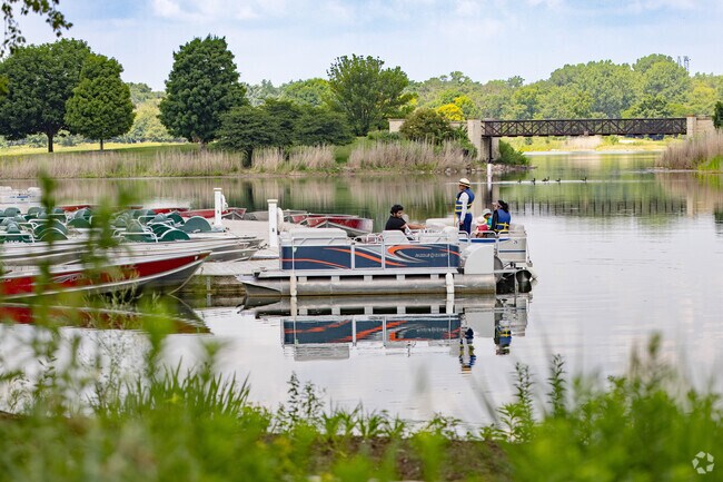 Independence Grove Forest Preserve in Libertyville includes a boat launch.