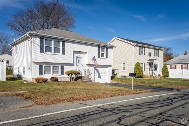 Discover a mix of contemporary traditional homes in Monastery Heights, Cumberland, RI.