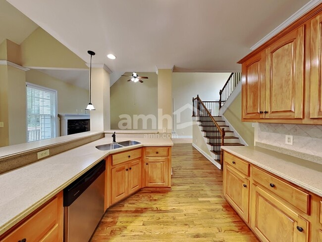 103 Oakwind Pkwy, Canton, GA 30114 - photo 4