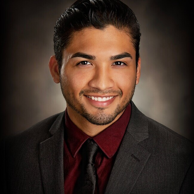 Agent Photo