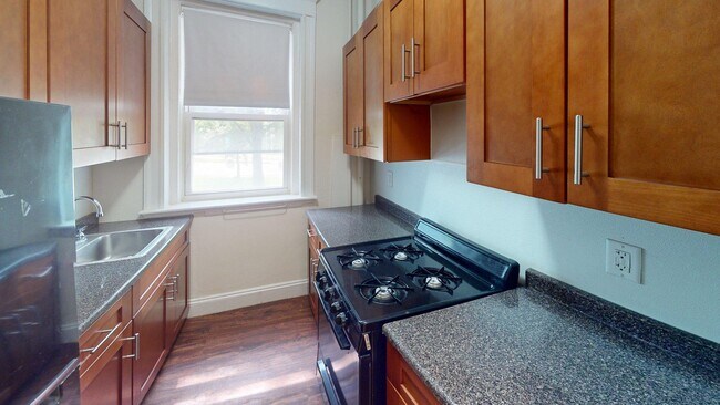 2 Charlesgate W unit 1171-25, Boston, MA 02215 - photo 4