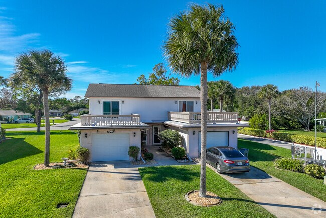 Harbor Point also has 2 story more eclectic homes.