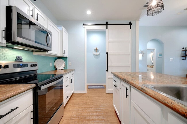 994 Dolly St unit ID1223247P, Bolivar Peninsula, TX 77650 - photo 7