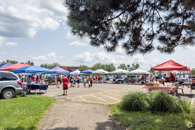 Fresh Veggies at  Barberton farmers market just outside the Hametown neighborhood.