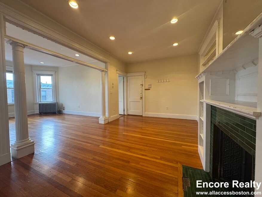 41 Orkney Rd unit 41, Brighton, MA 02135 - photo 1