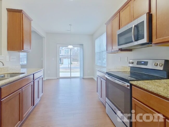 2062 Aragon Ln, Gastonia, NC 28056 - photo 4