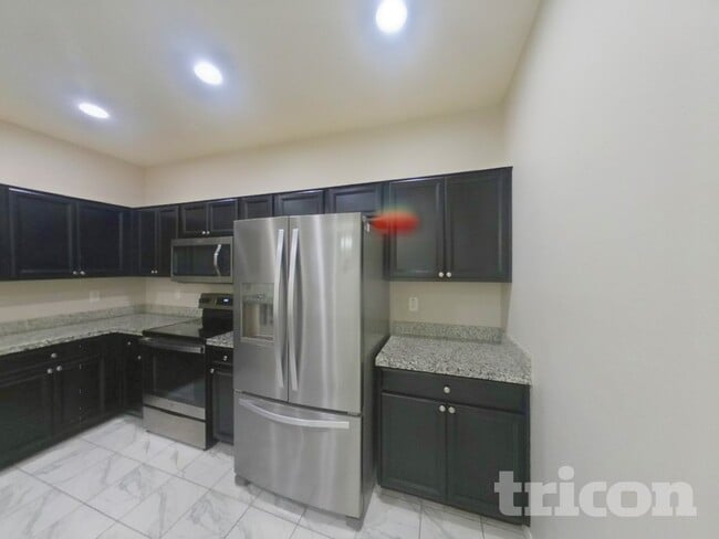 3360 W Hayduk Rd, Phoenix, AZ 85339 - photo 4