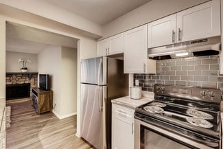 6760 S Glencoe St, Centennial, CO 80122