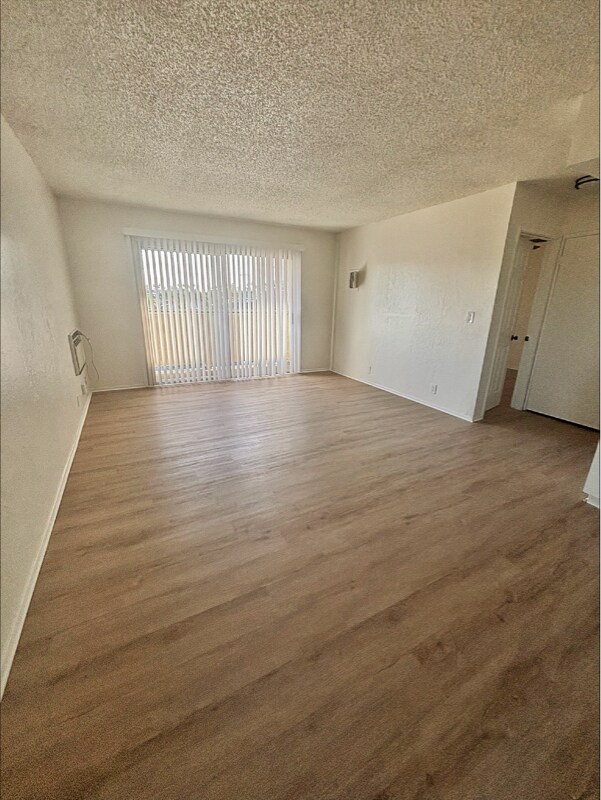 1034 N Kemp St unit G, Anaheim, CA 92801 - photo 5